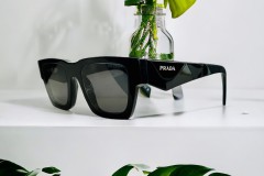 Prada-sol-1